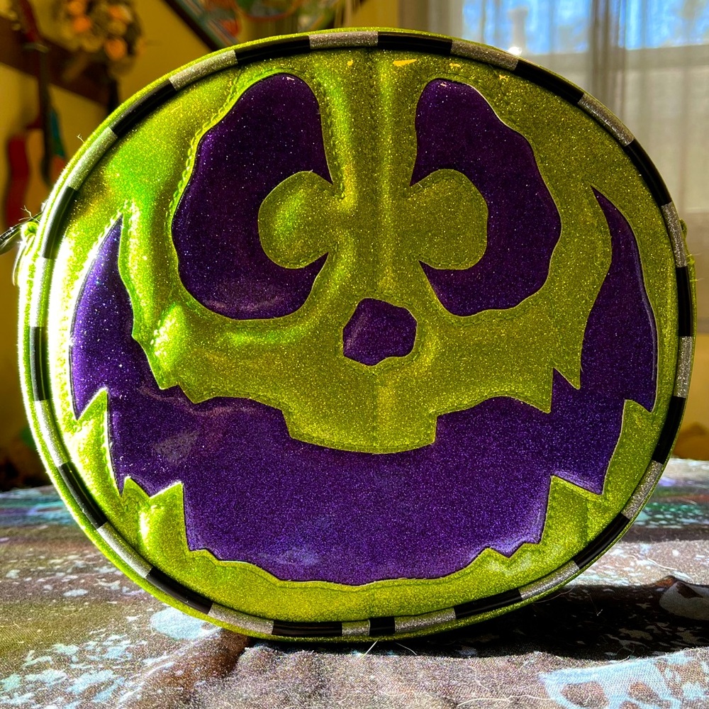 Monster Posse & Love Pain and Stitches Kult Bag